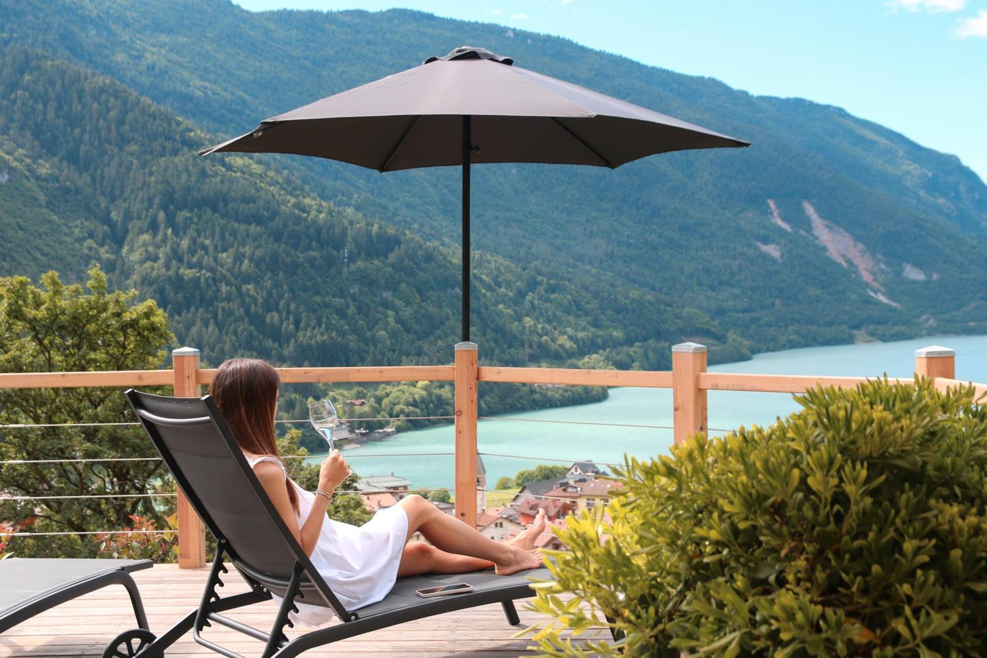 Villa La Dama Del Lago Molveno Luaran gambar