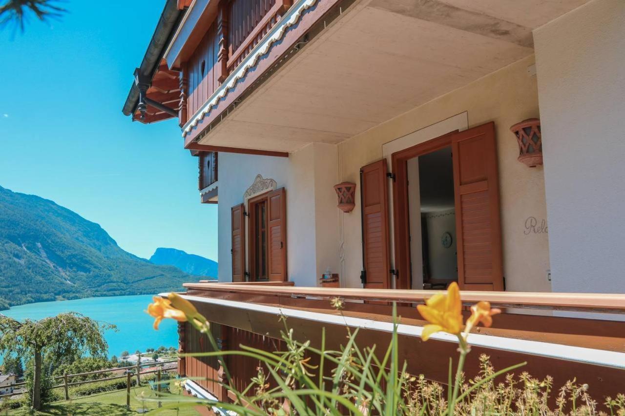 Villa La Dama Del Lago Molveno Luaran gambar